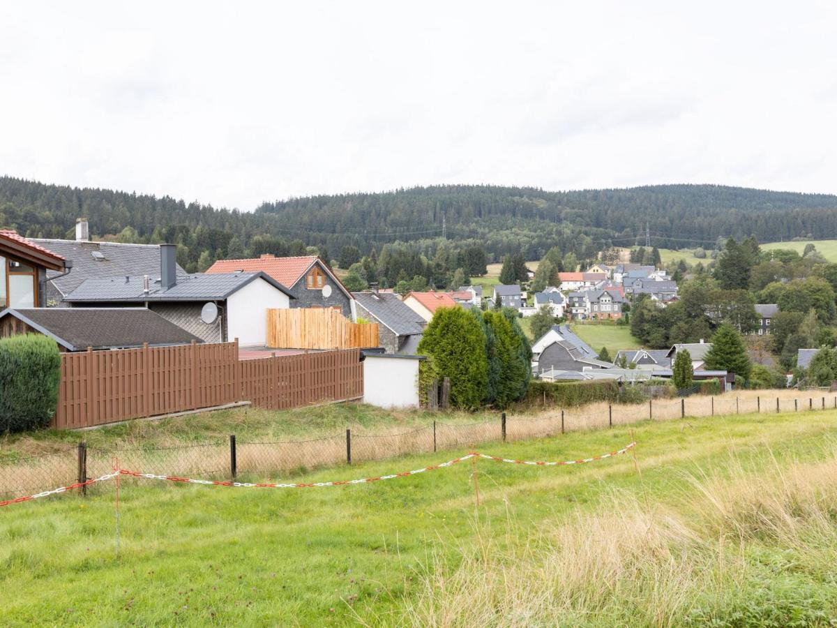 Cozy Apartment In Altenfeld With Garden Екстериор снимка