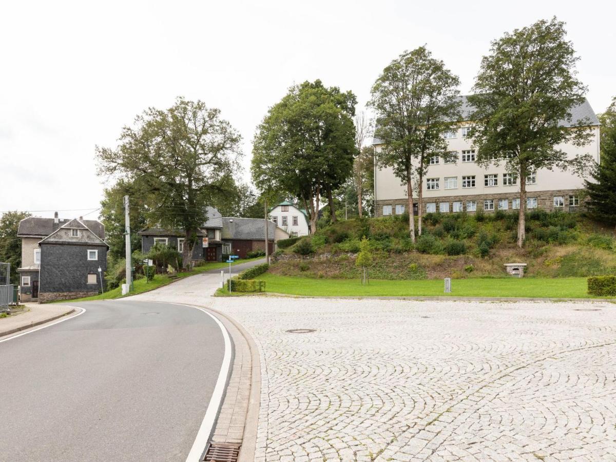 Cozy Apartment In Altenfeld With Garden Екстериор снимка
